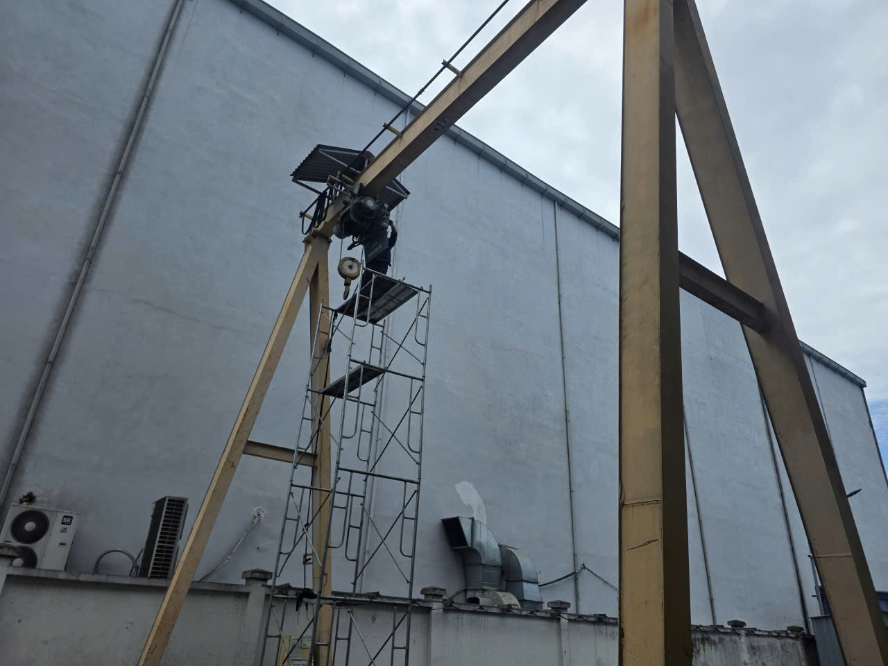 z7011952867739_03e0f2dc8395428460db192f91088536